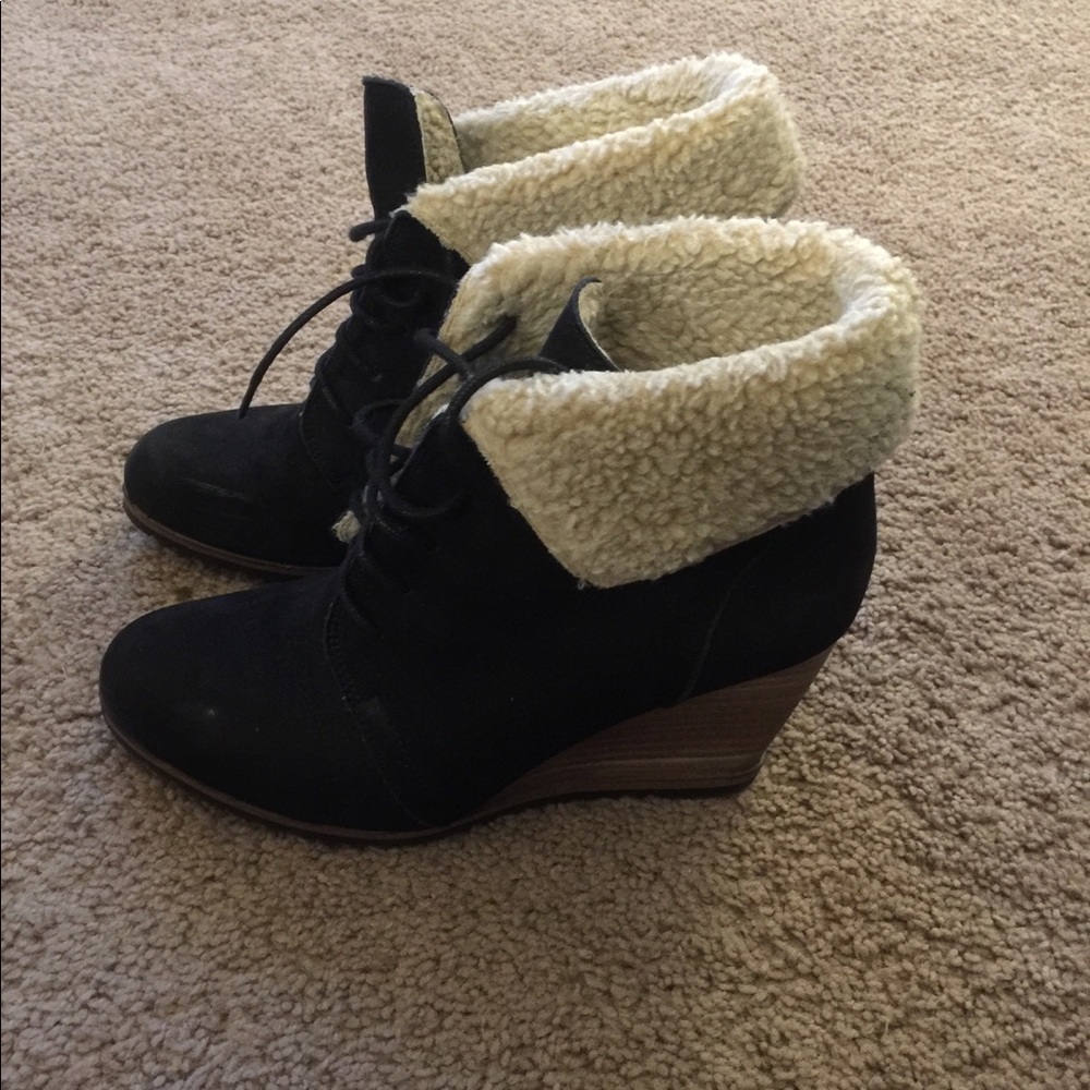 Caslon Boots